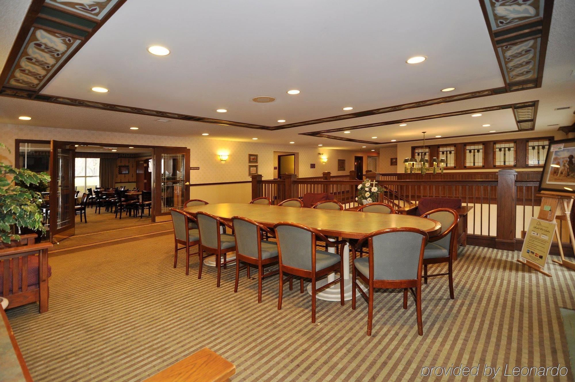 Norwood Inn And Suites Chaska ภายใน รูปภาพ